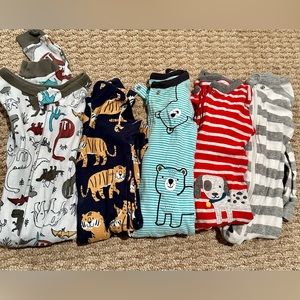 Carter’s 2T zipper onesie footless pajamas (gently worn)